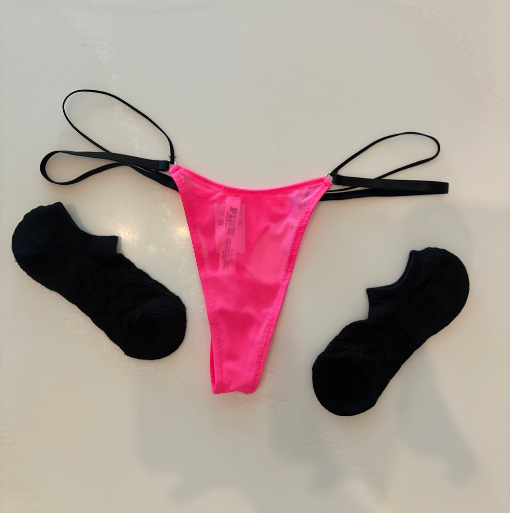 Well Worn VS Panties/Sock Combo 🖤🩷🖤