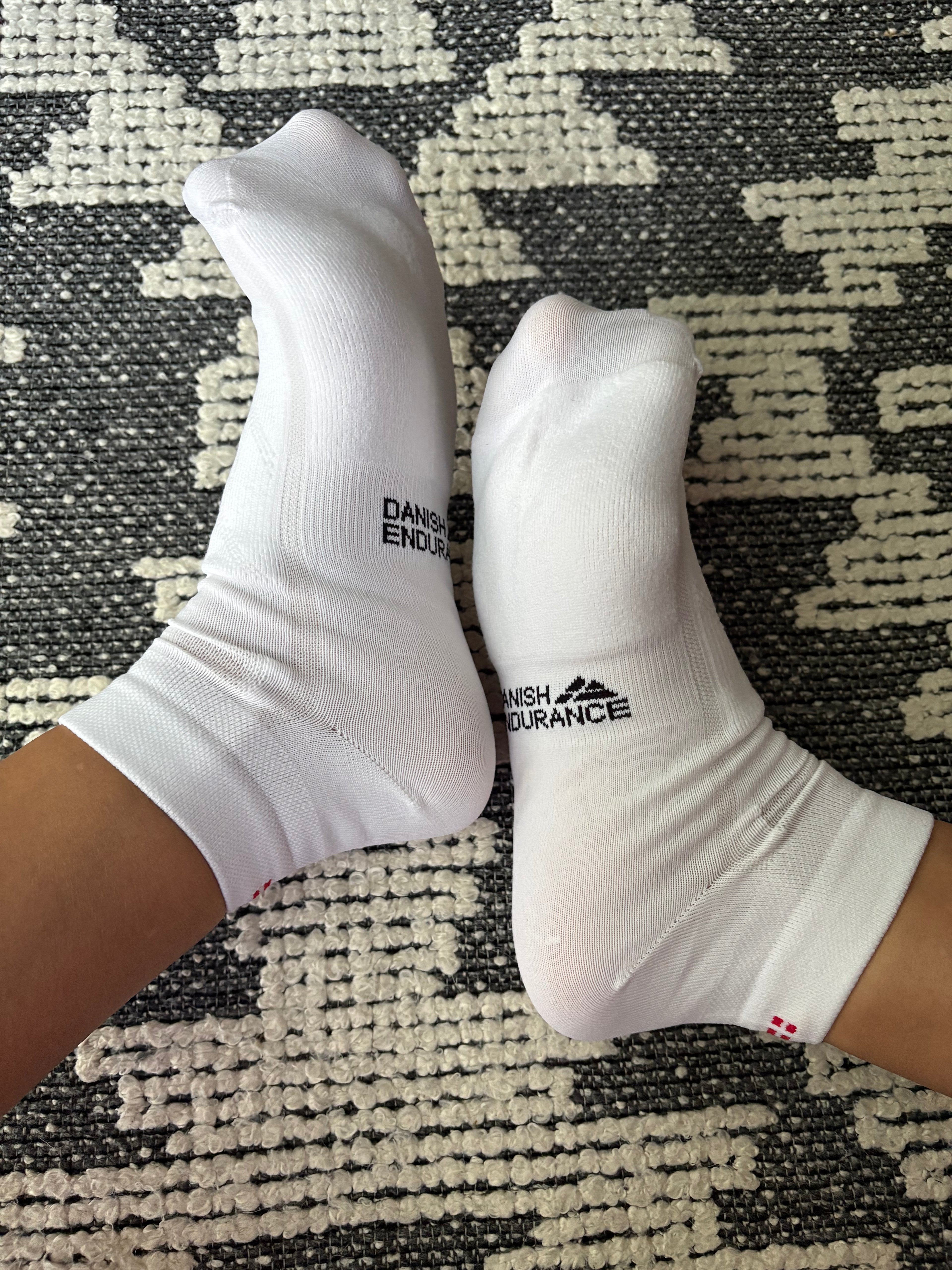 Danish Endurance Crew Socks 🤍🖤🤍