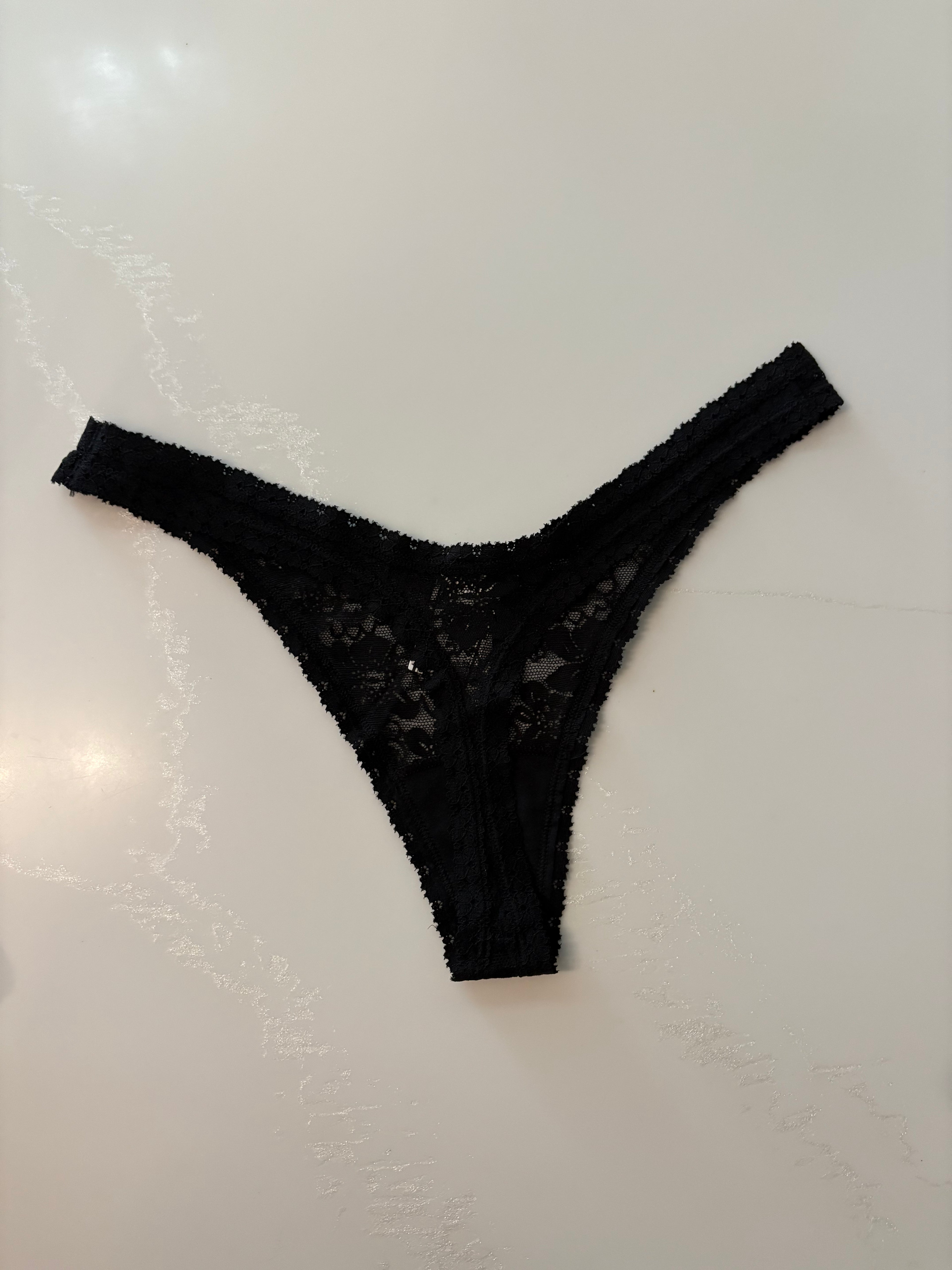 Worn/Used VS Thong 🖤