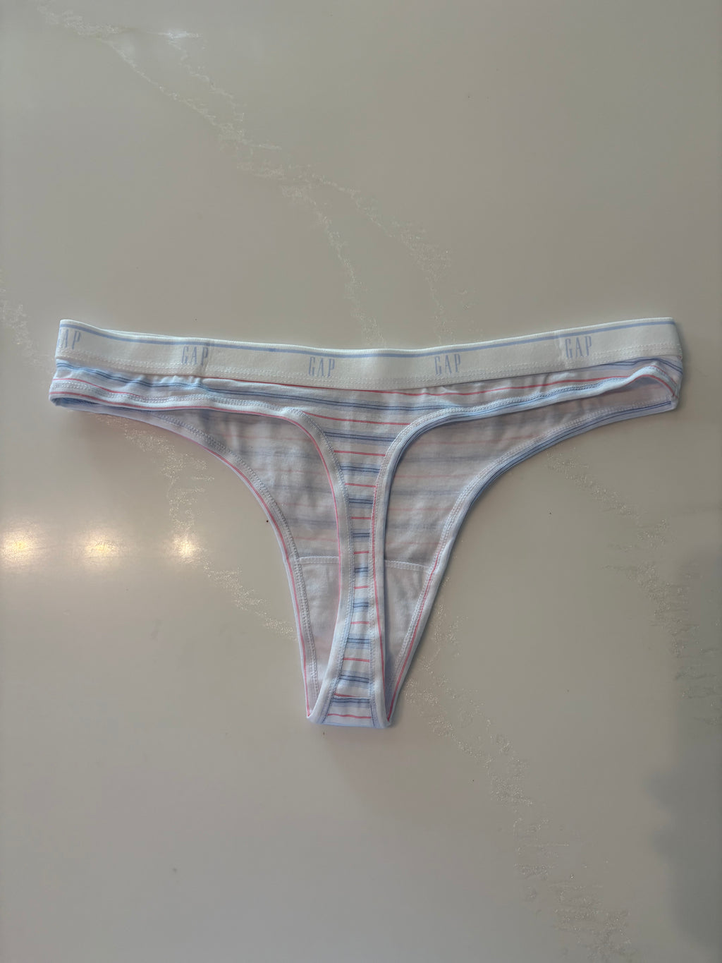 Worn/Used Gap Thong ❤️🤍🩵