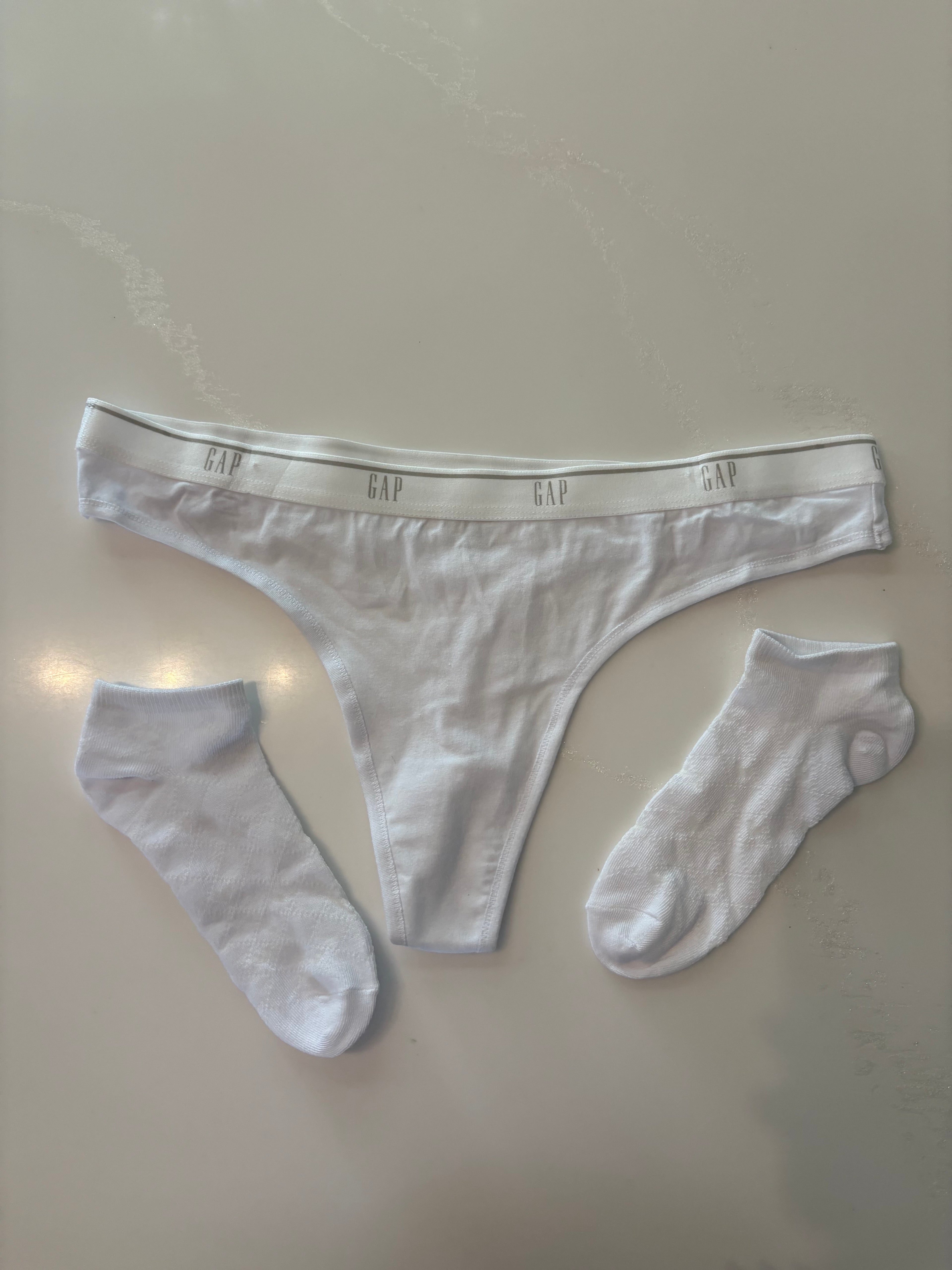 Worn/Used Gap Thong 🤍