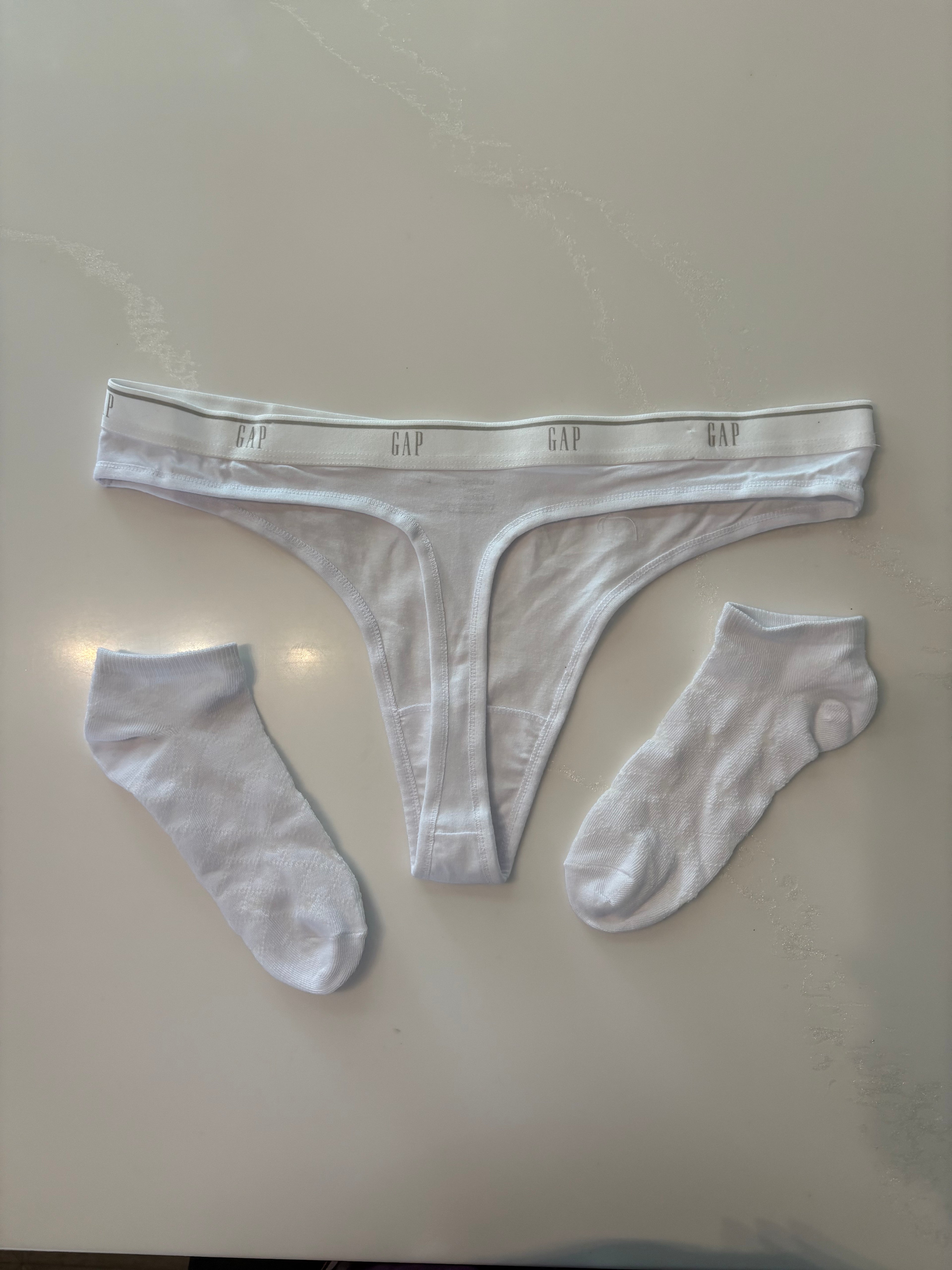 Worn/Used Gap Thong 🤍