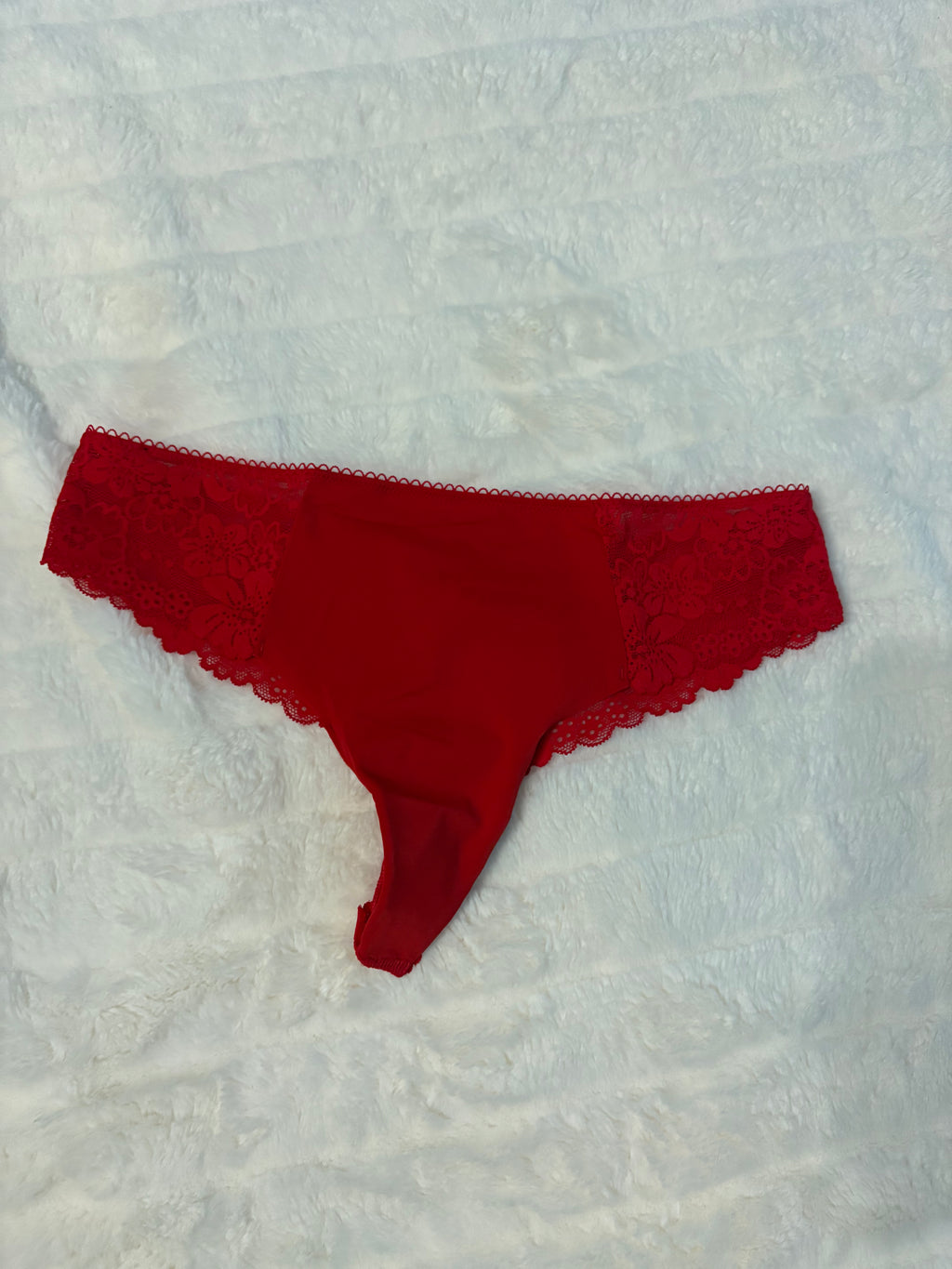 Used/Worn VS CheekyThong 🌹