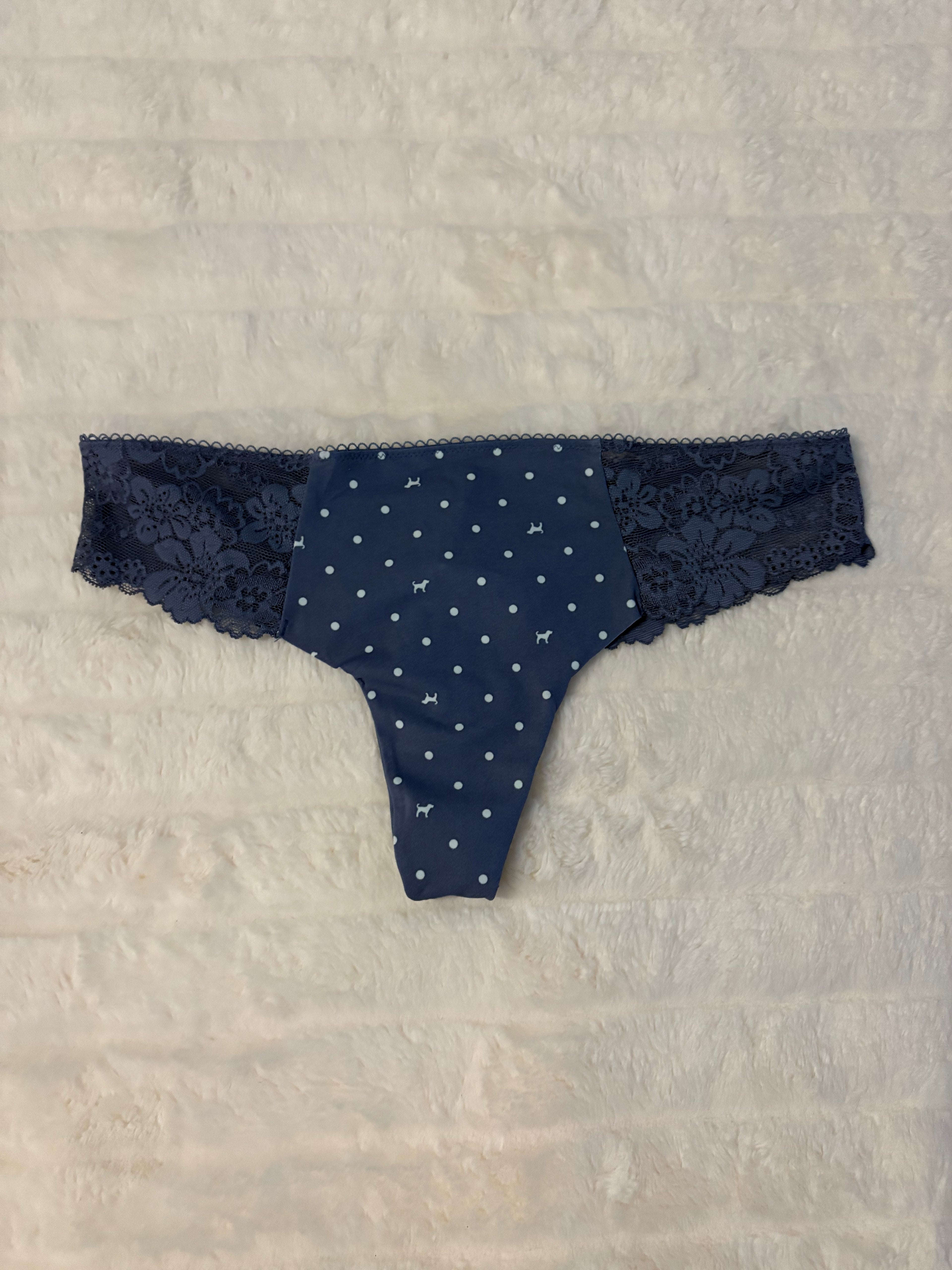 Worn/Used VS Cheeky Thong 🩵