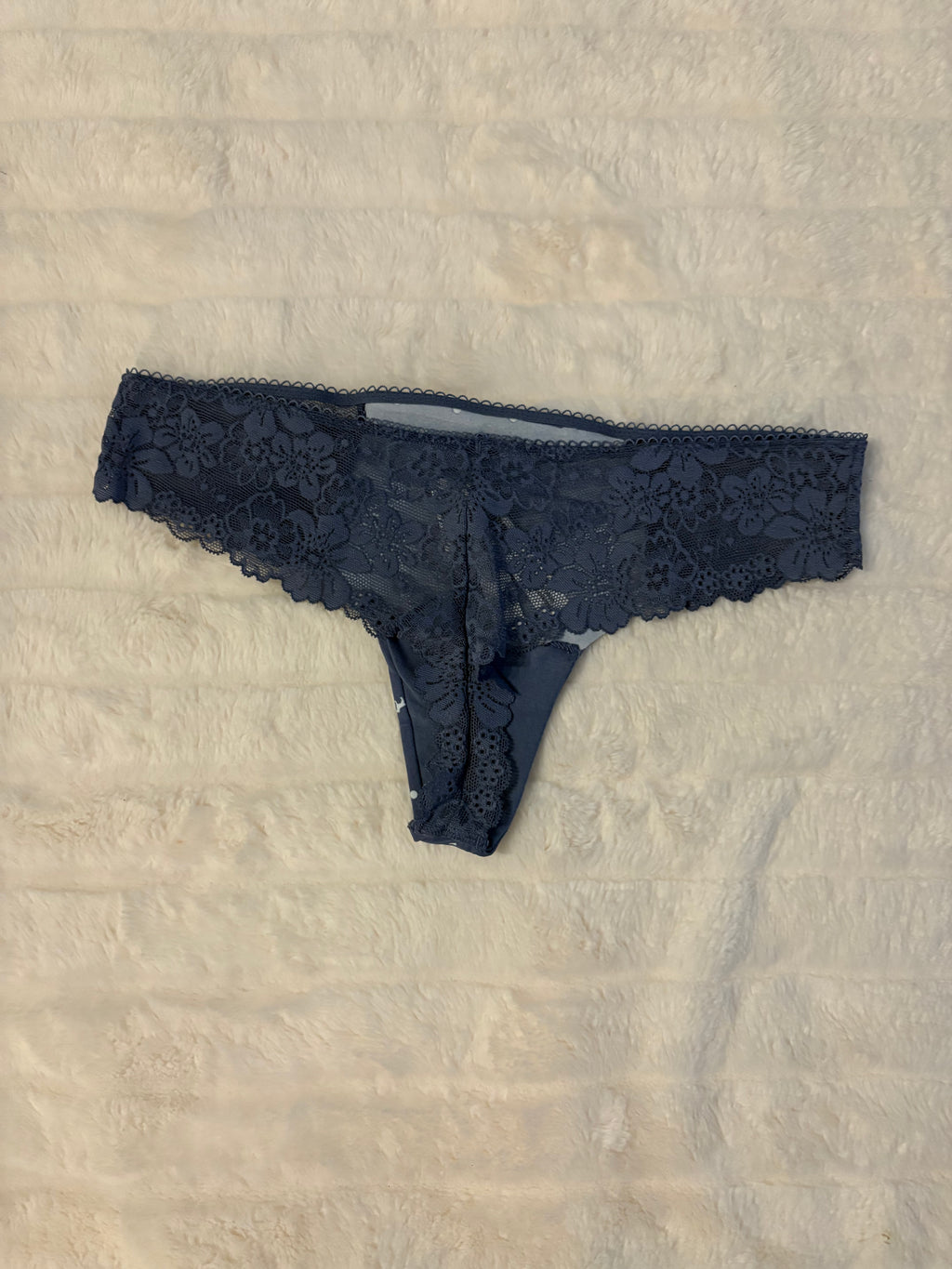 Worn/Used VS Cheeky Thong 🩵